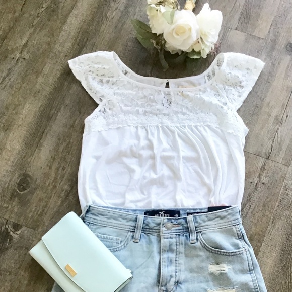 Hollister Tops - Hollister Short Sleeve White Lacy Scoopneck Top